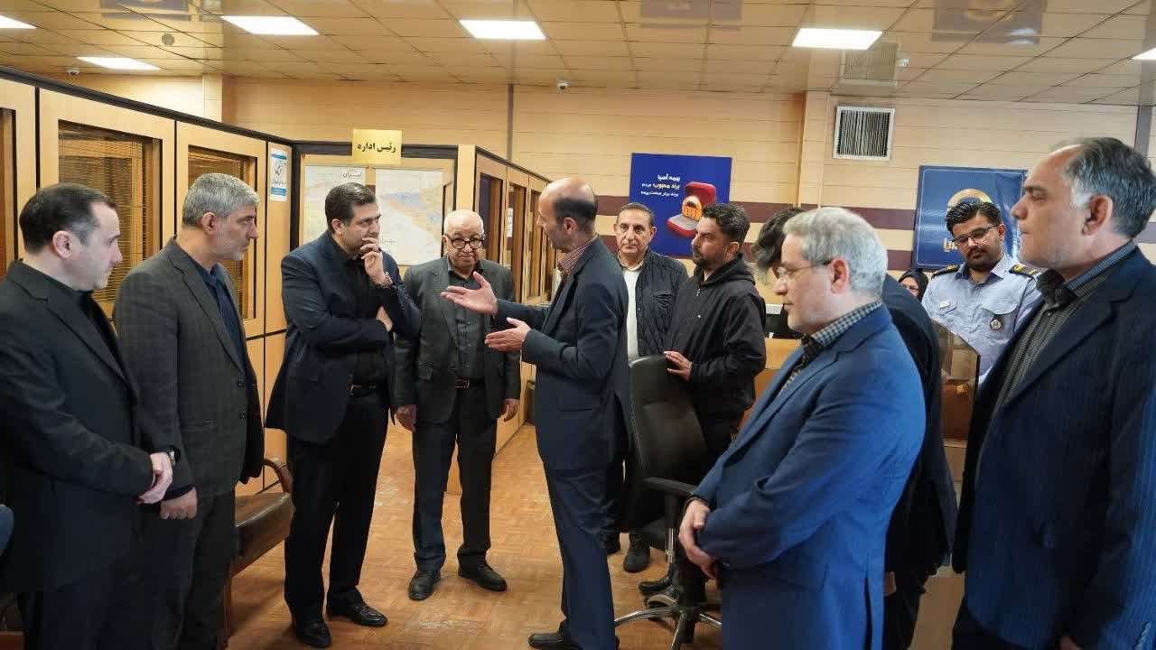 حضور پرتلاش کارکنان بیمه آسیا در مسیر خدمت رسانی به مردم