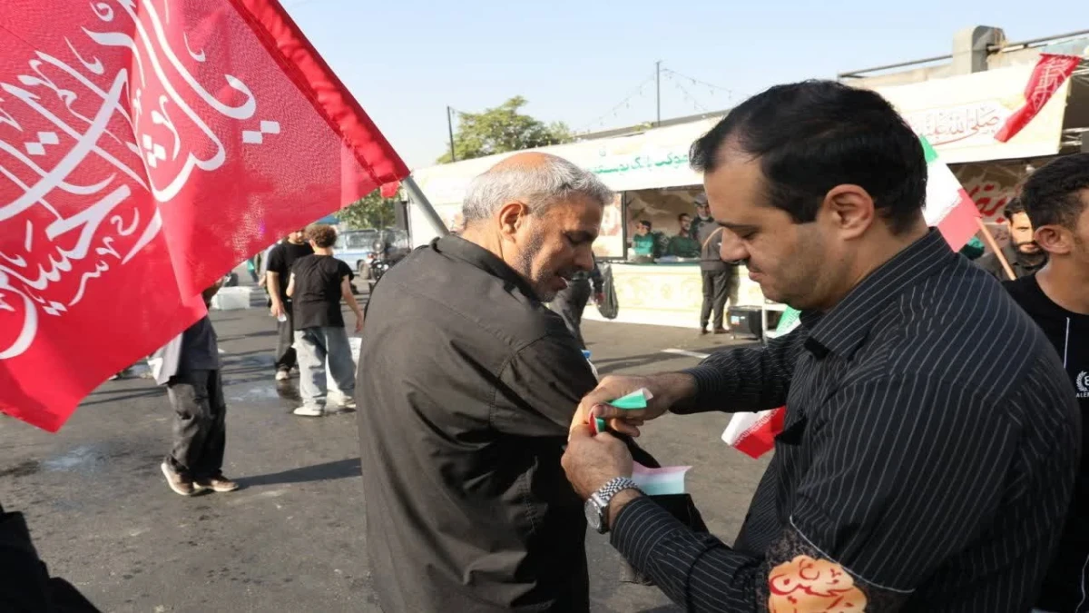 حضور سرپرست بانک توسعه صادرات ایران در موکب خدمت‌رسانی به عزاداران حسینی در مسیر پیاده‌روی حرم حضرت عبدالعظیم حسنی (ع)