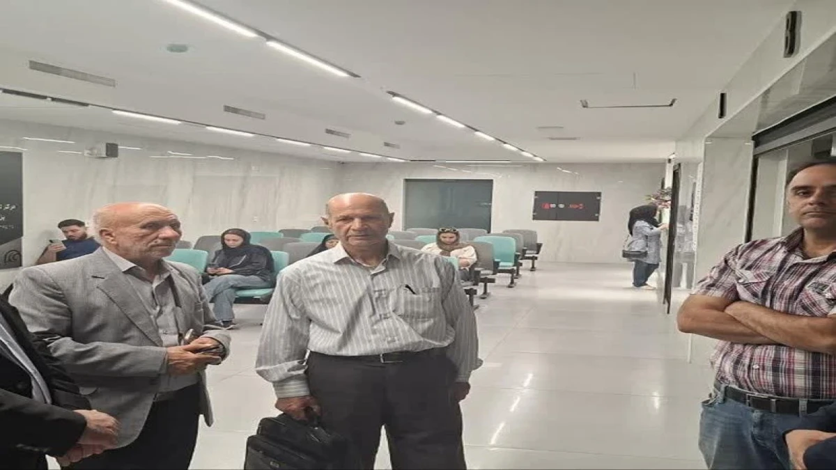 بازدید مدیر بیمه دی و مدیرکل صندوق بازنشستگی از مراکز درمانی کرمانشاه