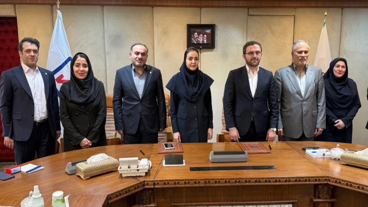 تفاهم‌نامه همکاری بیمه رازی و بانک کشاورزی امضا شد